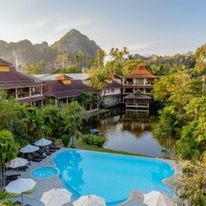 Thailand hotel with a large swimming pool