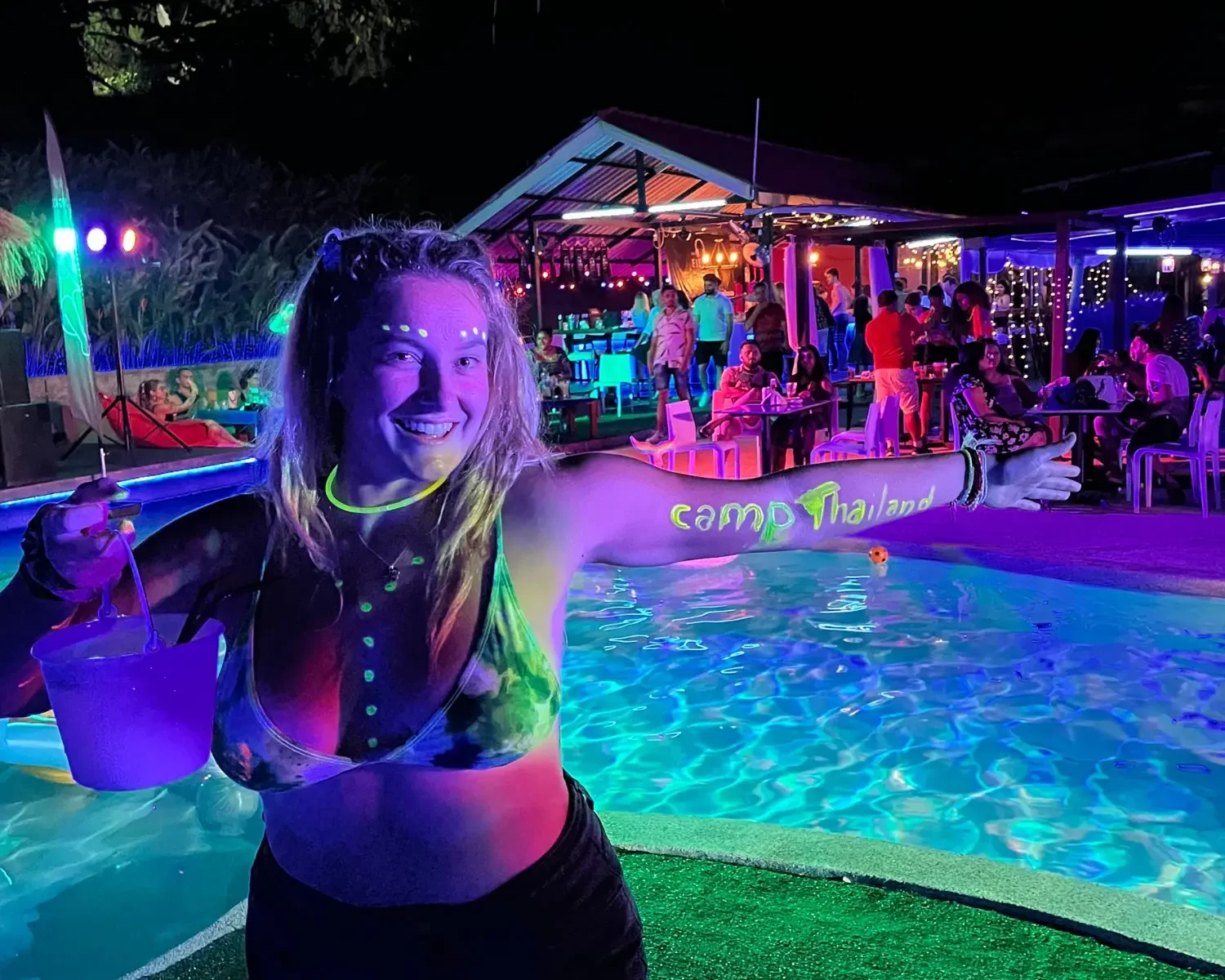 Full Moon Island explorer 2 Full Moon Island explorer 2